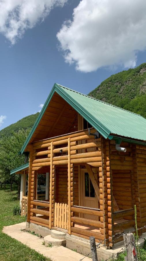 Guest House Ulaj Vuthaj Exterior foto
